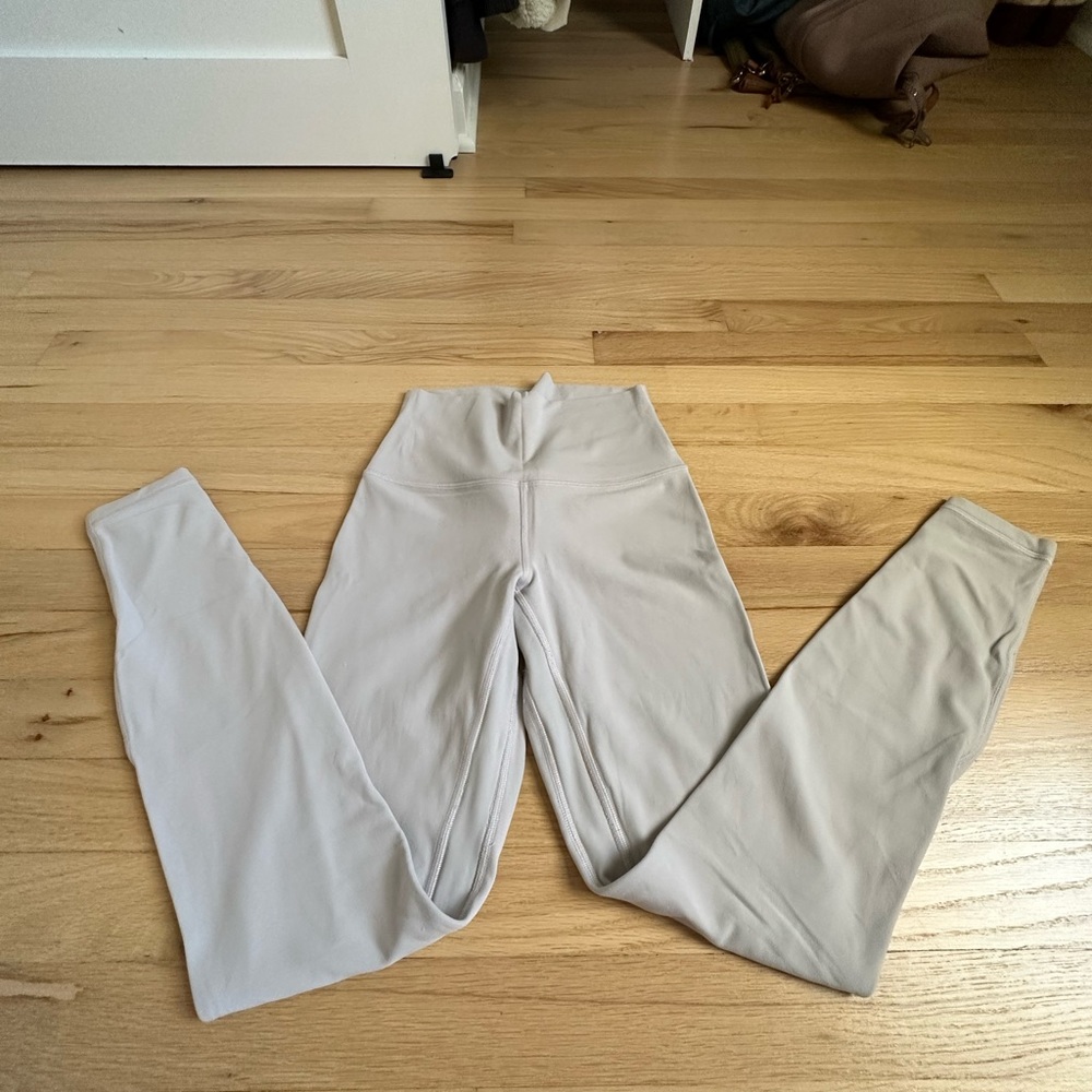 Lulu Lemon Align High arise Pant 28”